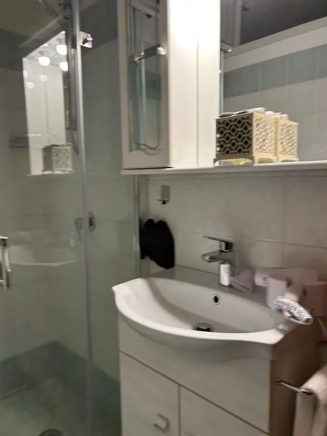 Larocca Tourist Home 1 Bassano del Grappa 0*,  Italy